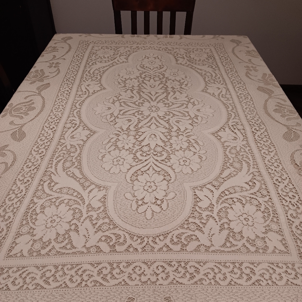 Vtg Quaker Lace Tablecloth Beige Rectangular Floral Tulip 70x54 Cottagecore